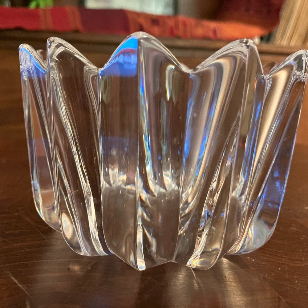 Beautiful ORREFORS Tulip Crystal Bowl - Signed
